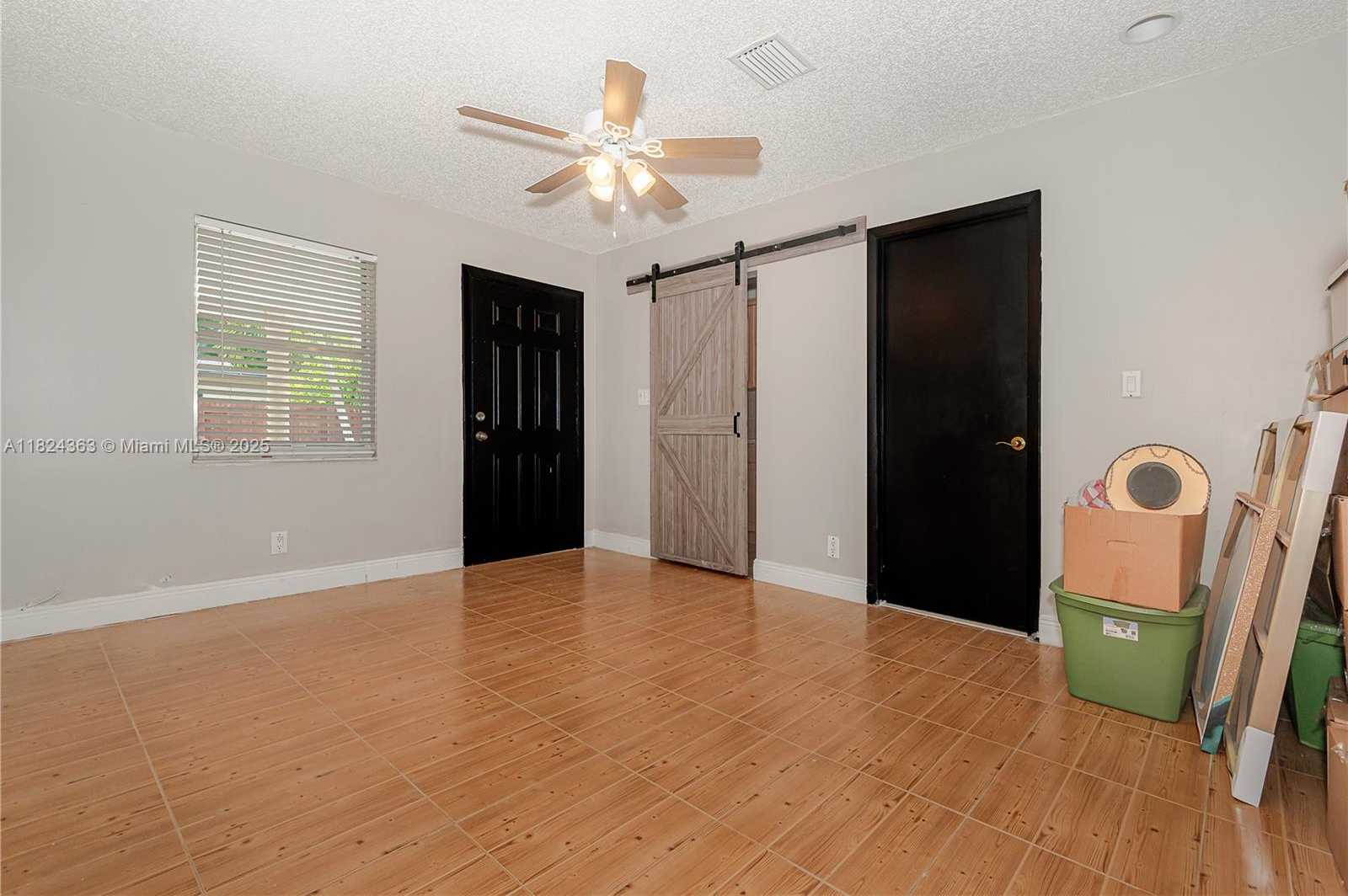 Small Image of 11700 SHERIDAN ST, Pembroke Pines Number 23