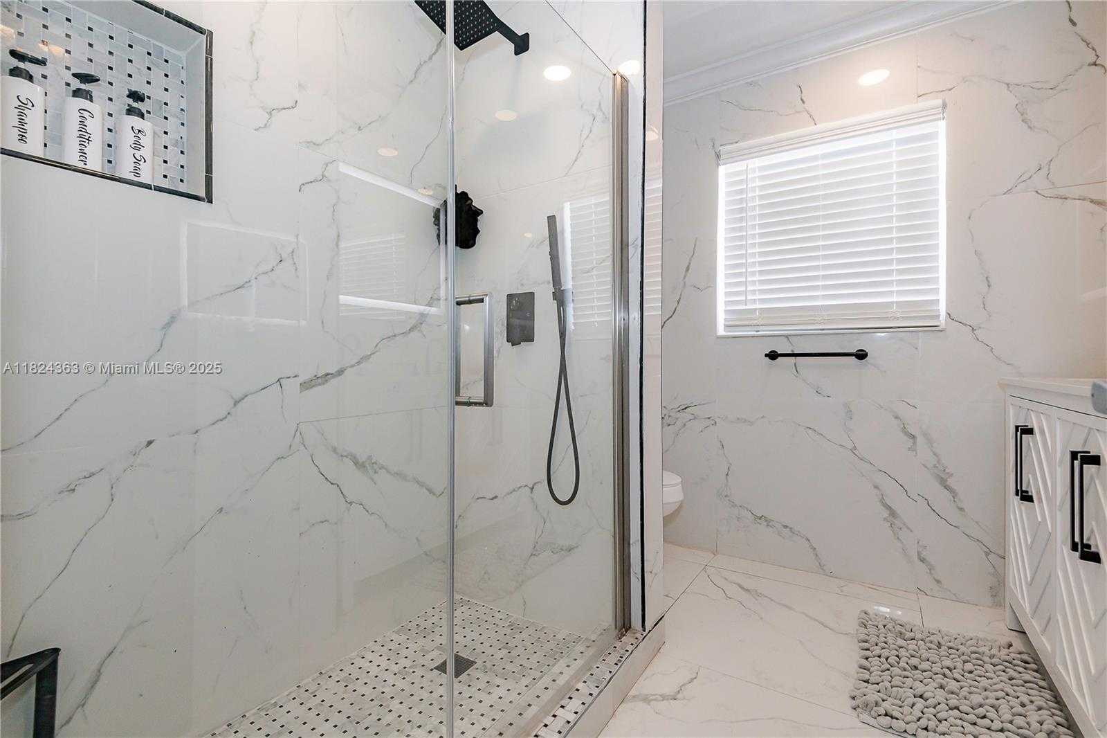 Small Image of 11700 SHERIDAN ST, Pembroke Pines Number 27