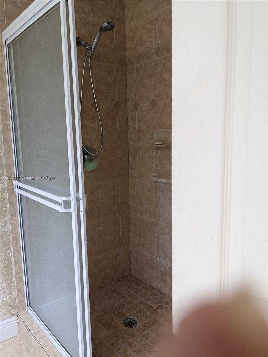 Small Image of 585 SOUTH EAST 25TH LN, Homestead Number 17