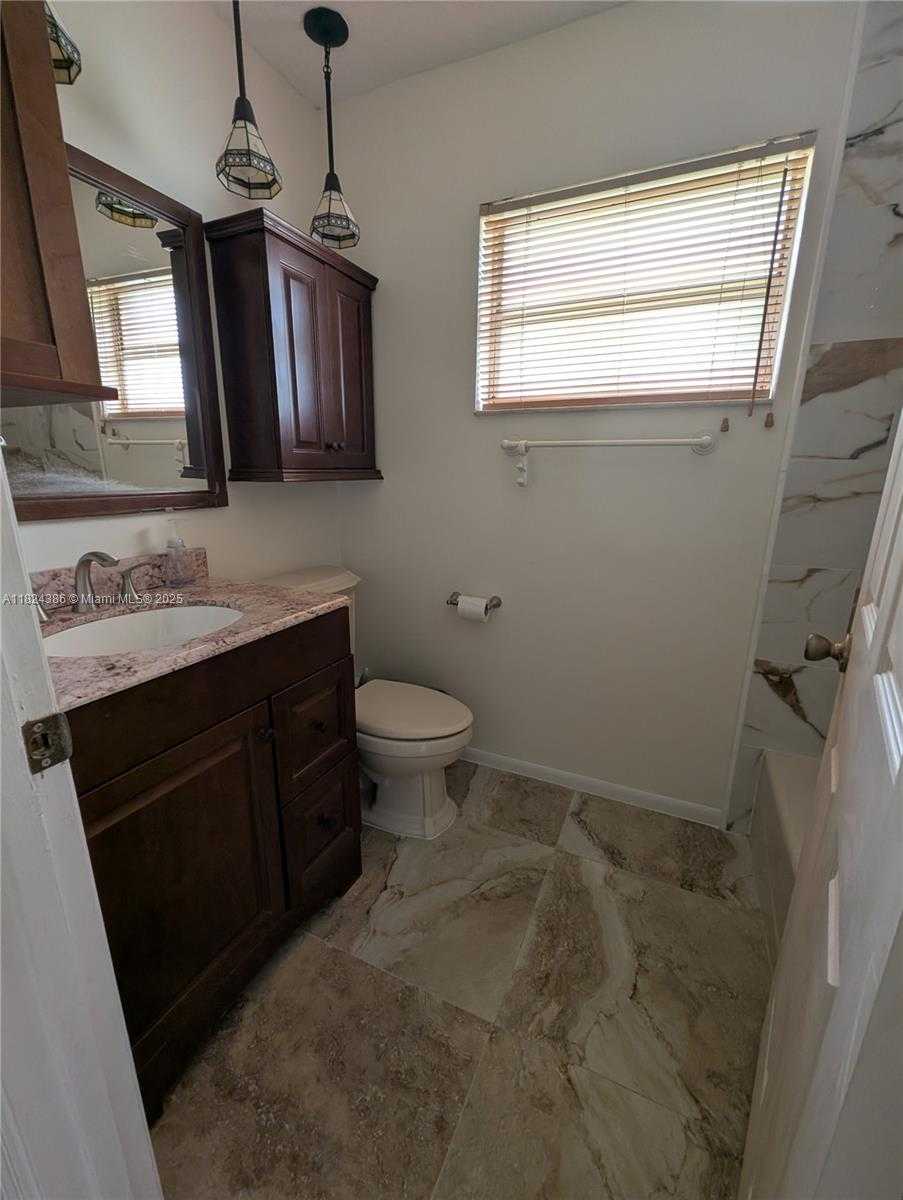 Small Image of 585 SOUTH EAST 25TH LN, Homestead Number 27