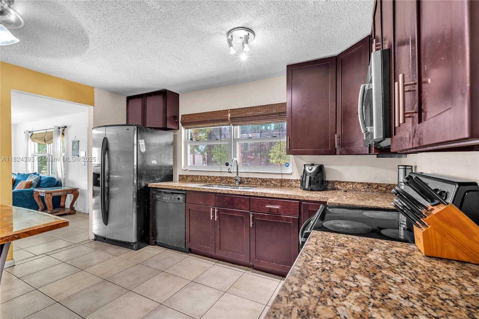 Small Image of 515 NORTH EAST 11TH ST, Fort Lauderdale Number 5