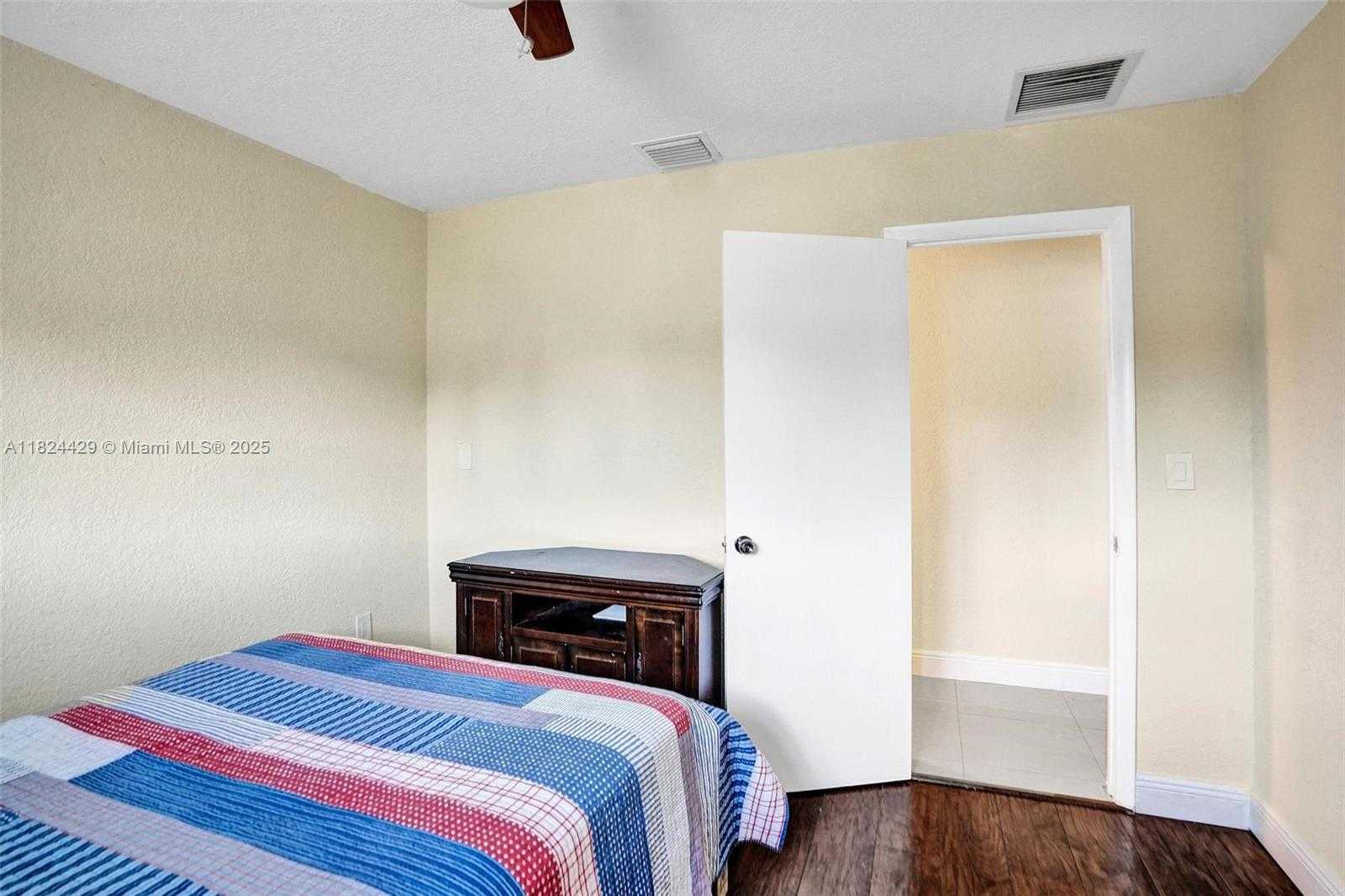 Small Image of 3440 NORTH WEST 4TH CT, Lauderhill Number 18