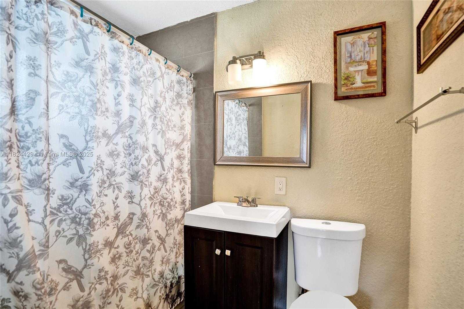 Small Image of 3440 NORTH WEST 4TH CT, Lauderhill Number 21