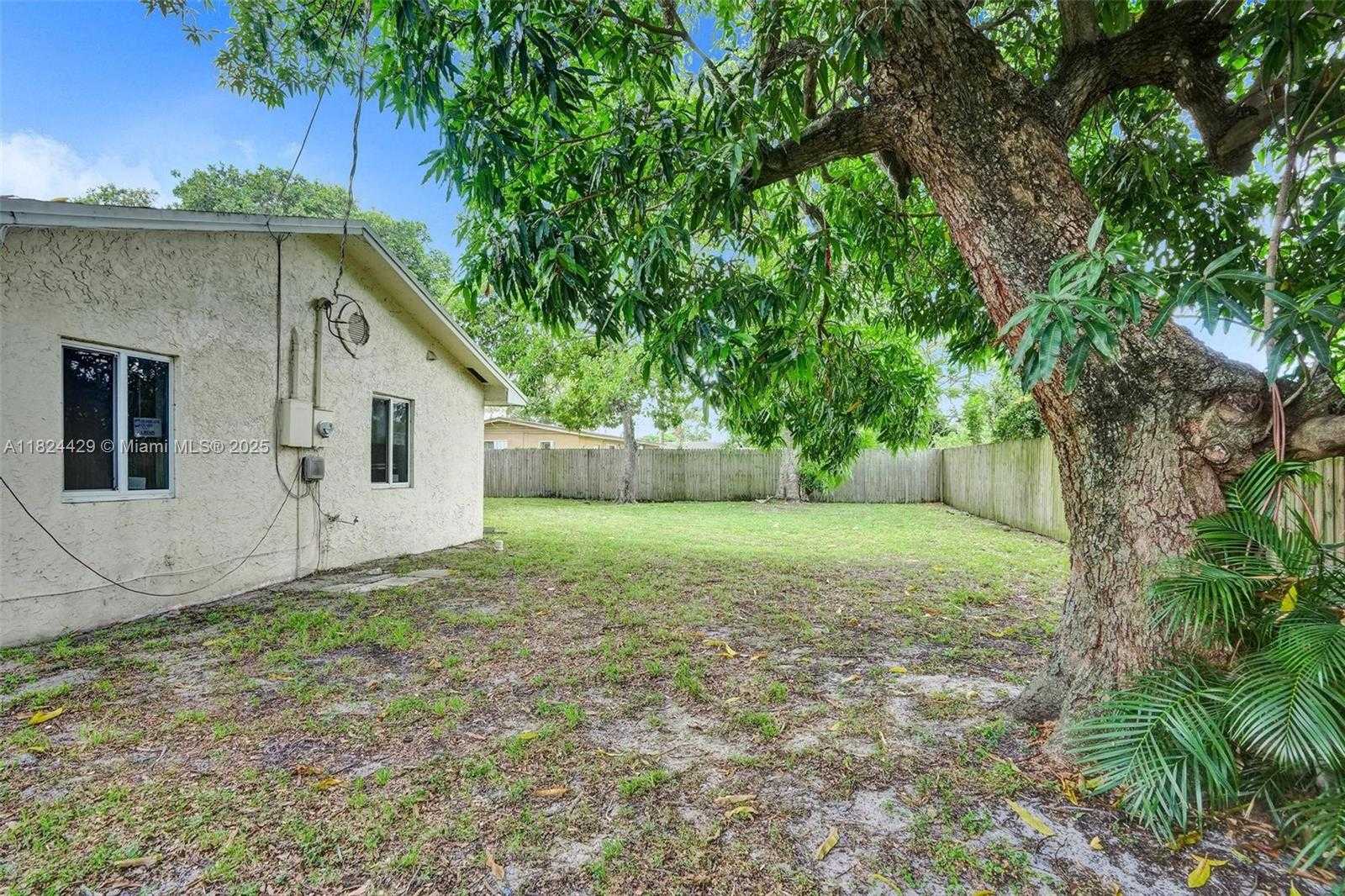 Small Image of 3440 NORTH WEST 4TH CT, Lauderhill Number 26