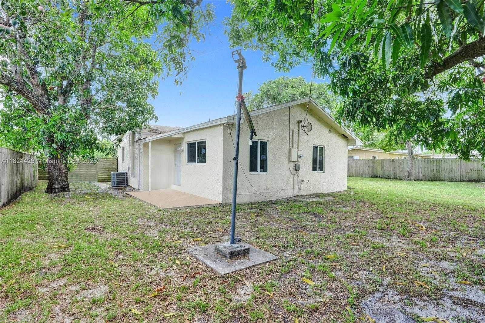 Small Image of 3440 NORTH WEST 4TH CT, Lauderhill Number 29