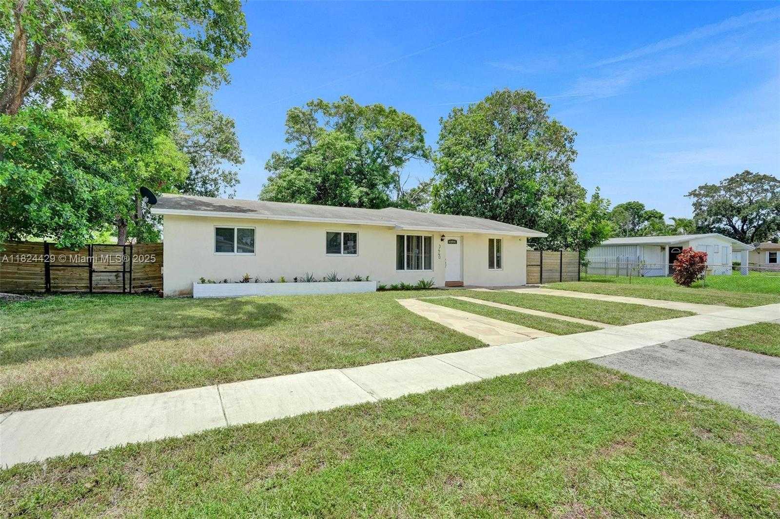 Small Image of 3440 NORTH WEST 4TH CT, Lauderhill Number 5