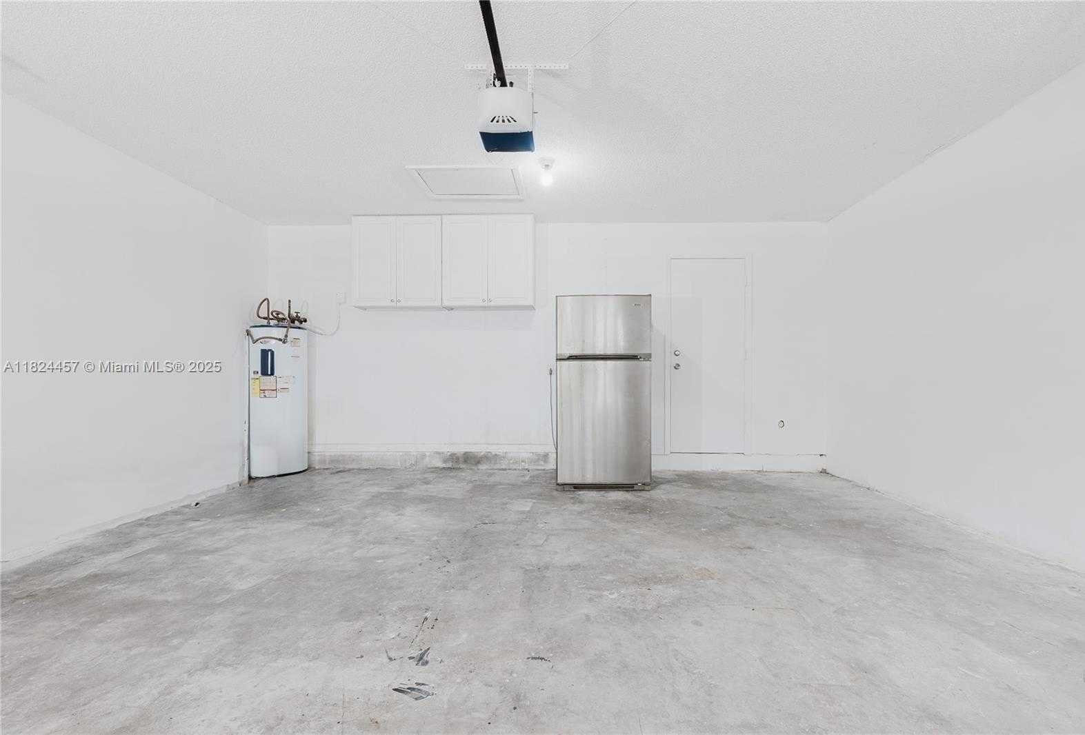 Small Image of 922 FALLING WATER RD, Weston Number 18