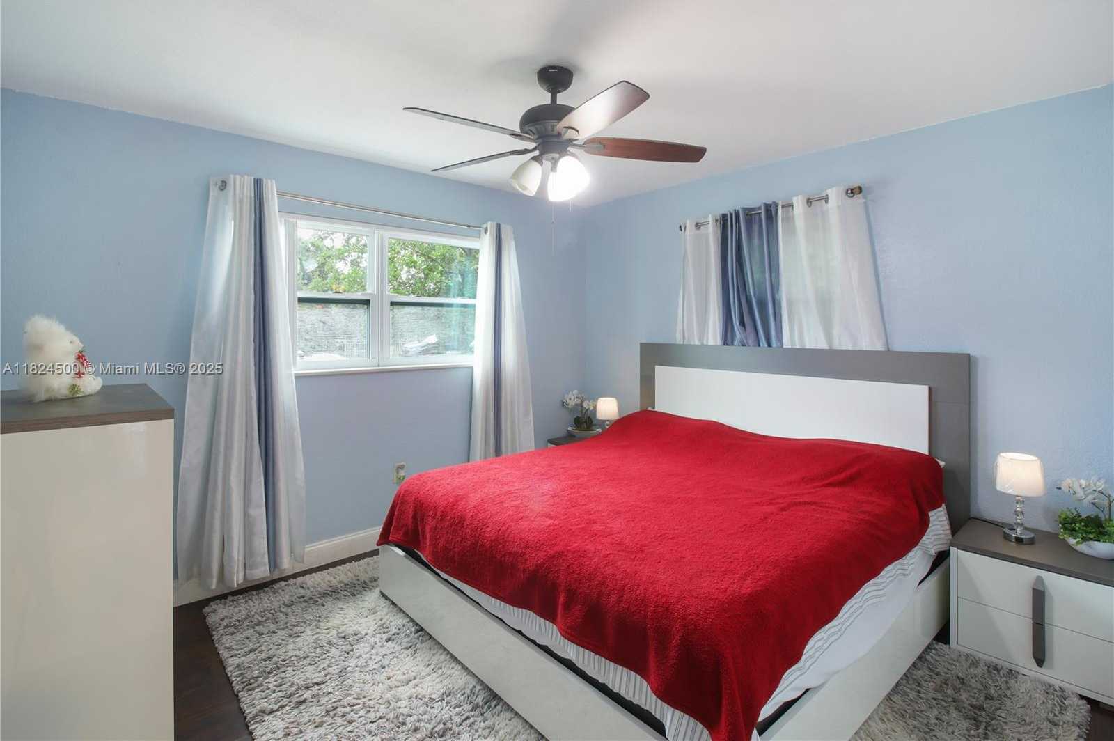 Small Image of 6459 EVANS ST, Hollywood Number 16