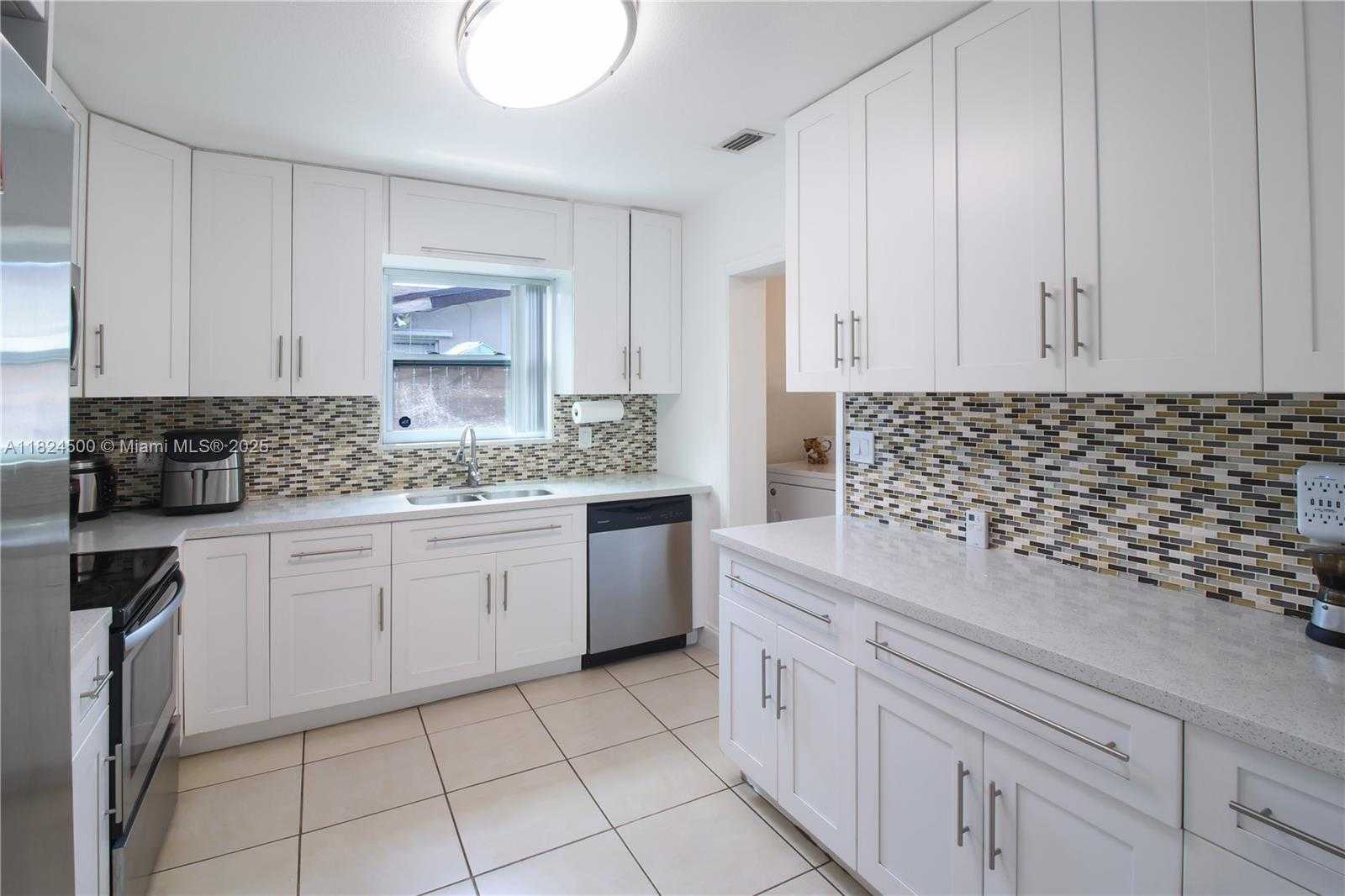Small Image of 6459 EVANS ST, Hollywood Number 27