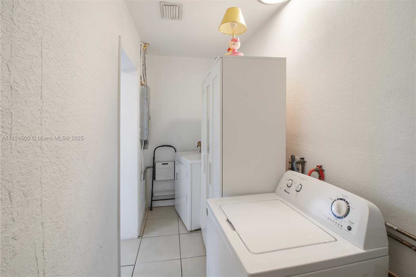 Small Image of 6459 EVANS ST, Hollywood Number 29