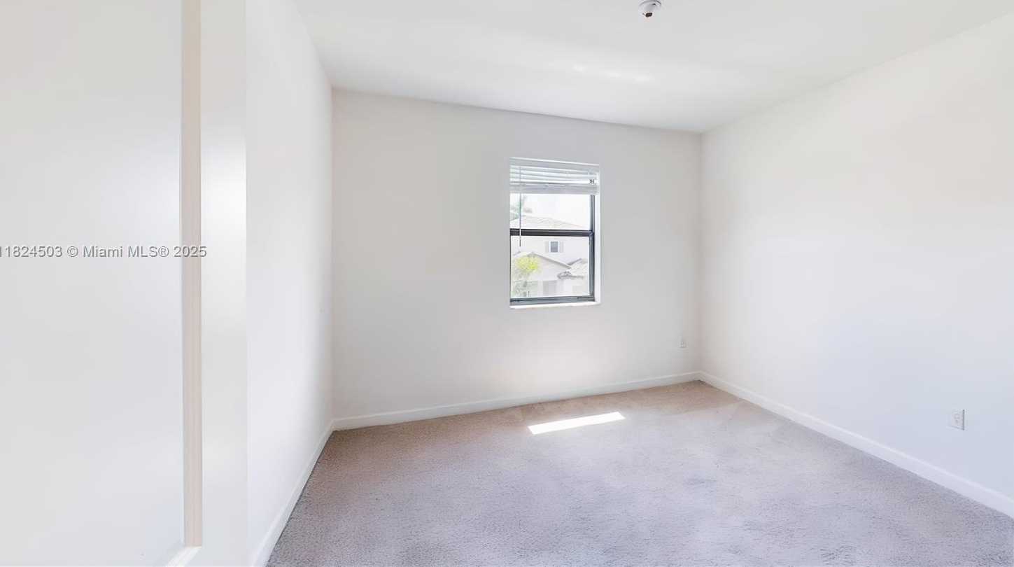 Small Image of 11964 SOUTH WEST 244TH ST, Homestead Number 23