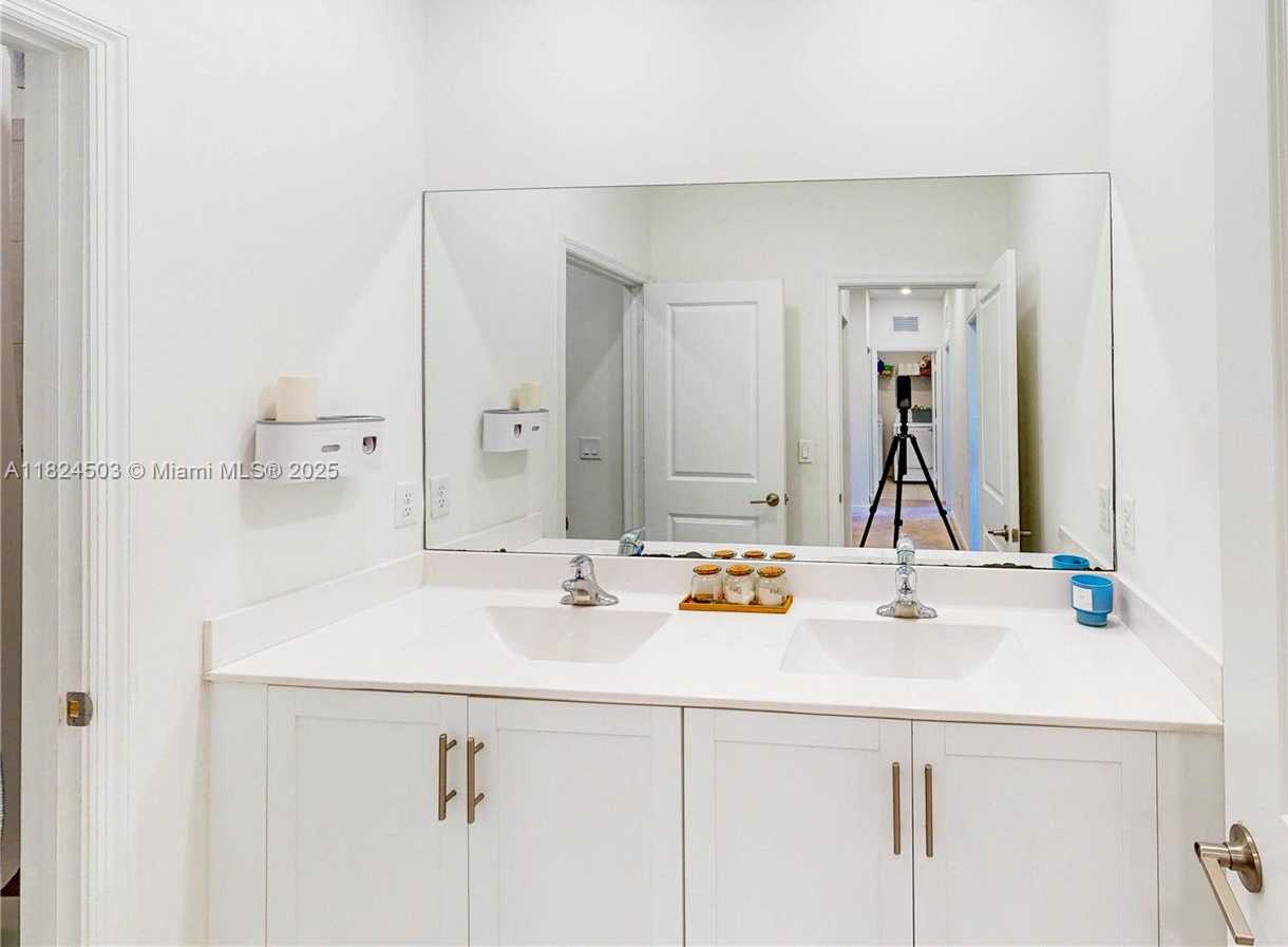 Small Image of 11964 SOUTH WEST 244TH ST, Homestead Number 28