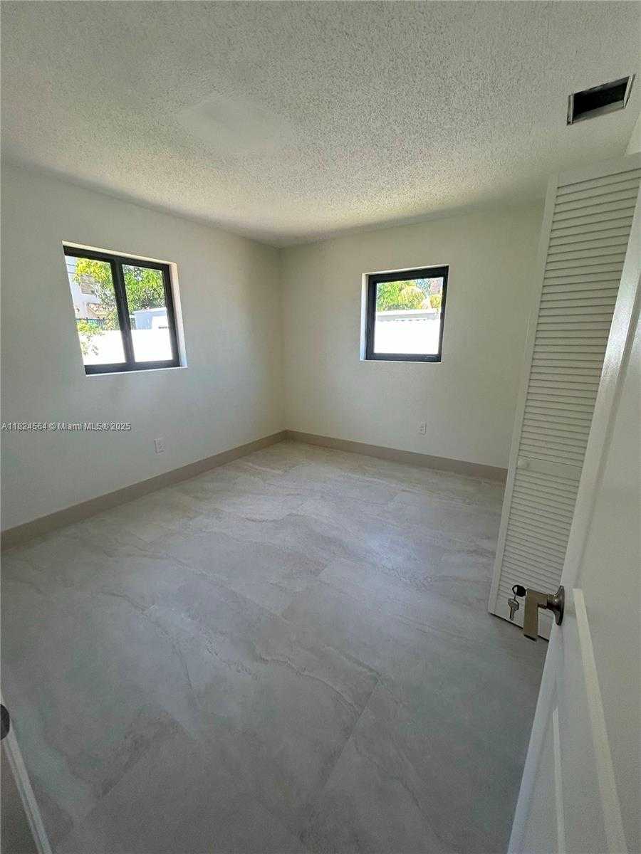 Small Image of 2971 NORTH WEST 179TH ST, Miami Gardens Number 23