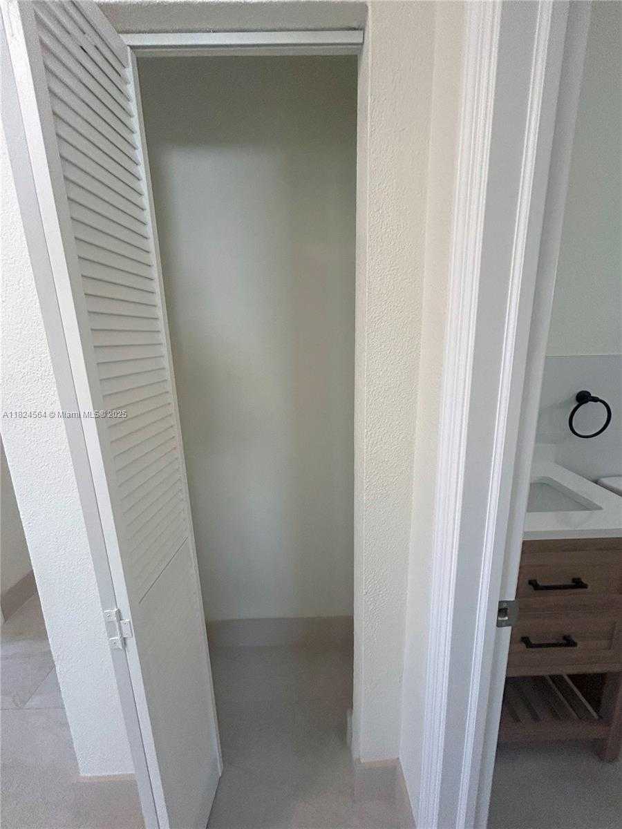 Small Image of 2971 NORTH WEST 179TH ST, Miami Gardens Number 26