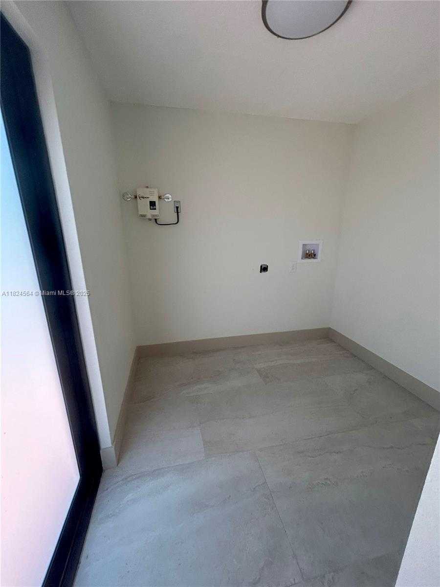 Small Image of 2971 NORTH WEST 179TH ST, Miami Gardens Number 32