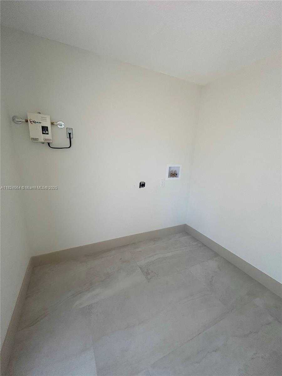 Small Image of 2971 NORTH WEST 179TH ST, Miami Gardens Number 33