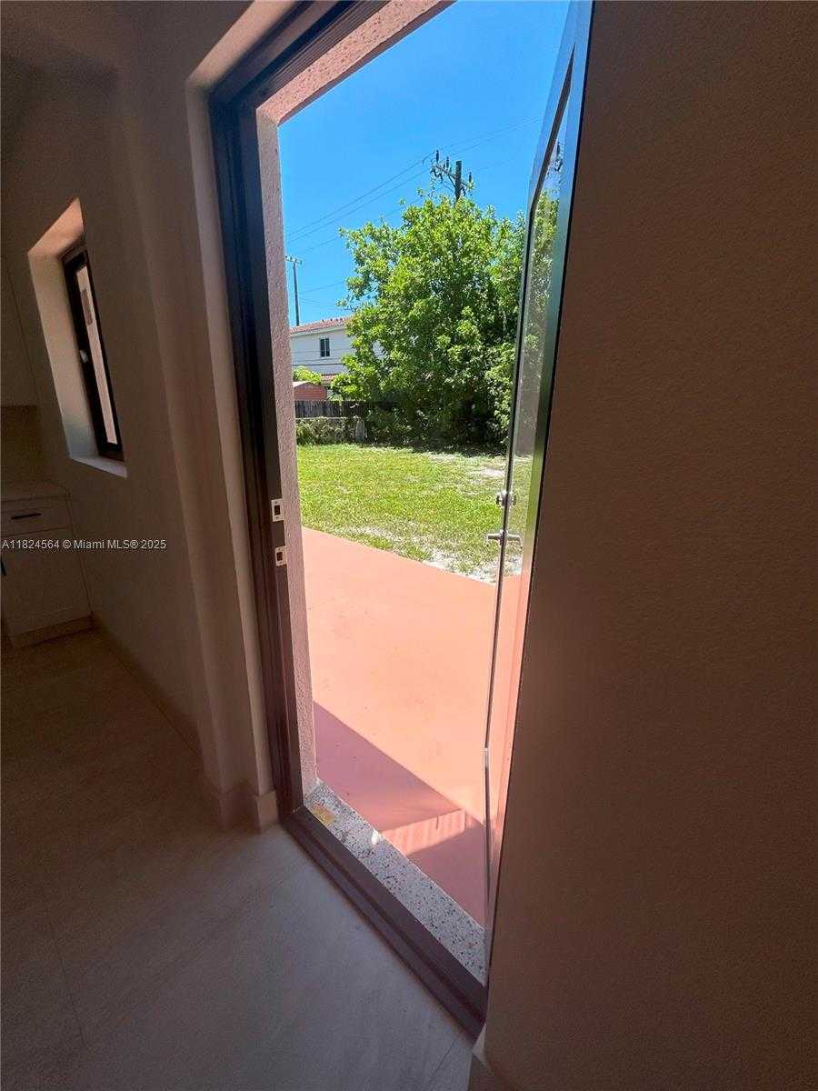 Small Image of 2971 NORTH WEST 179TH ST, Miami Gardens Number 37