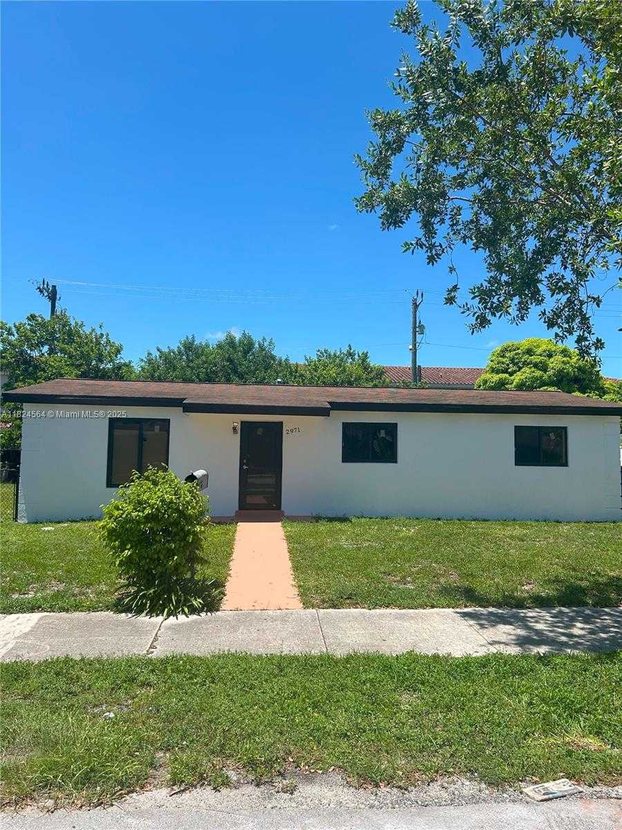 Small Image of 2971 NORTH WEST 179TH ST, Miami Gardens Number 4
