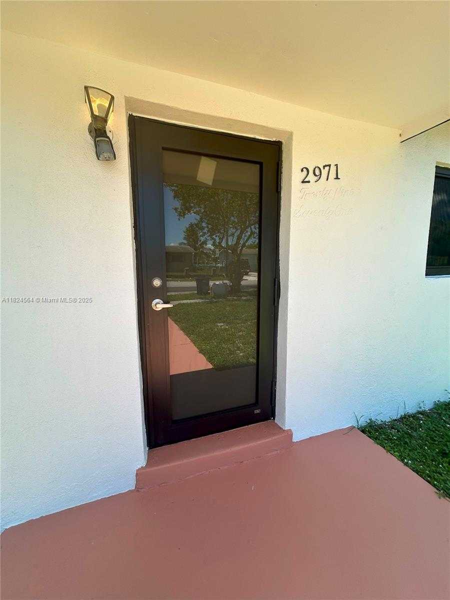 Small Image of 2971 NORTH WEST 179TH ST, Miami Gardens Number 5