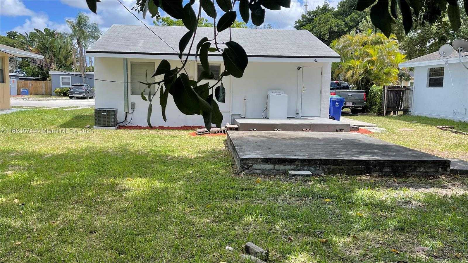Small Image of 6021 SOUTH WEST 38TH ST, Miramar Number 18