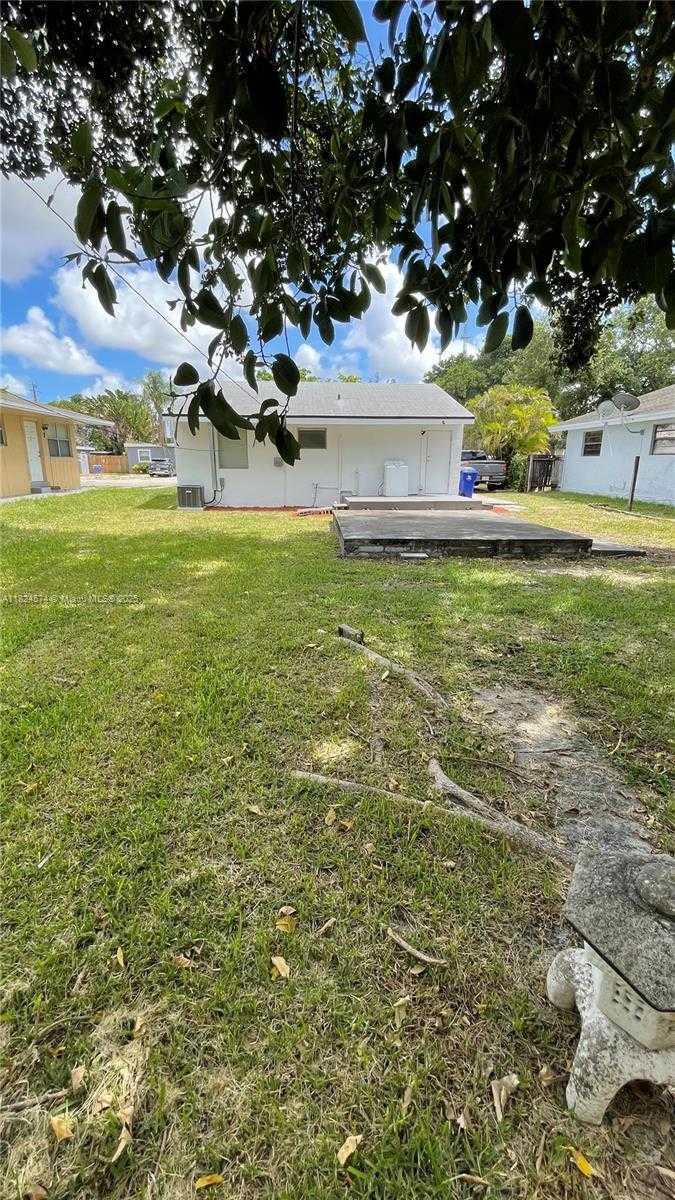 Small Image of 6021 SOUTH WEST 38TH ST, Miramar Number 20