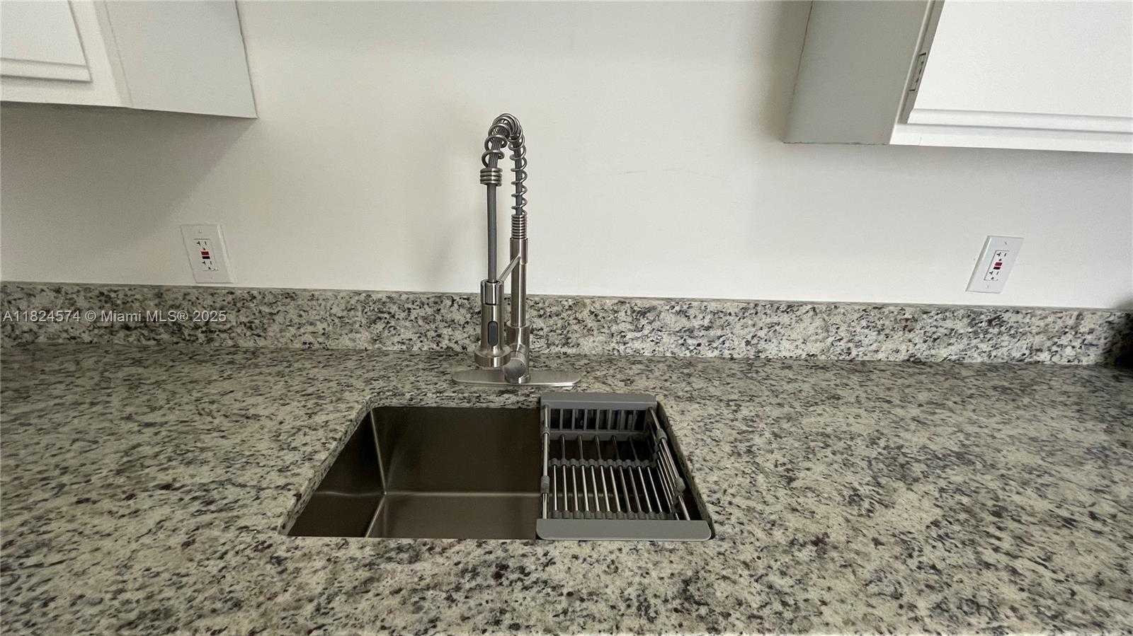 Small Image of 6021 SOUTH WEST 38TH ST, Miramar Number 9