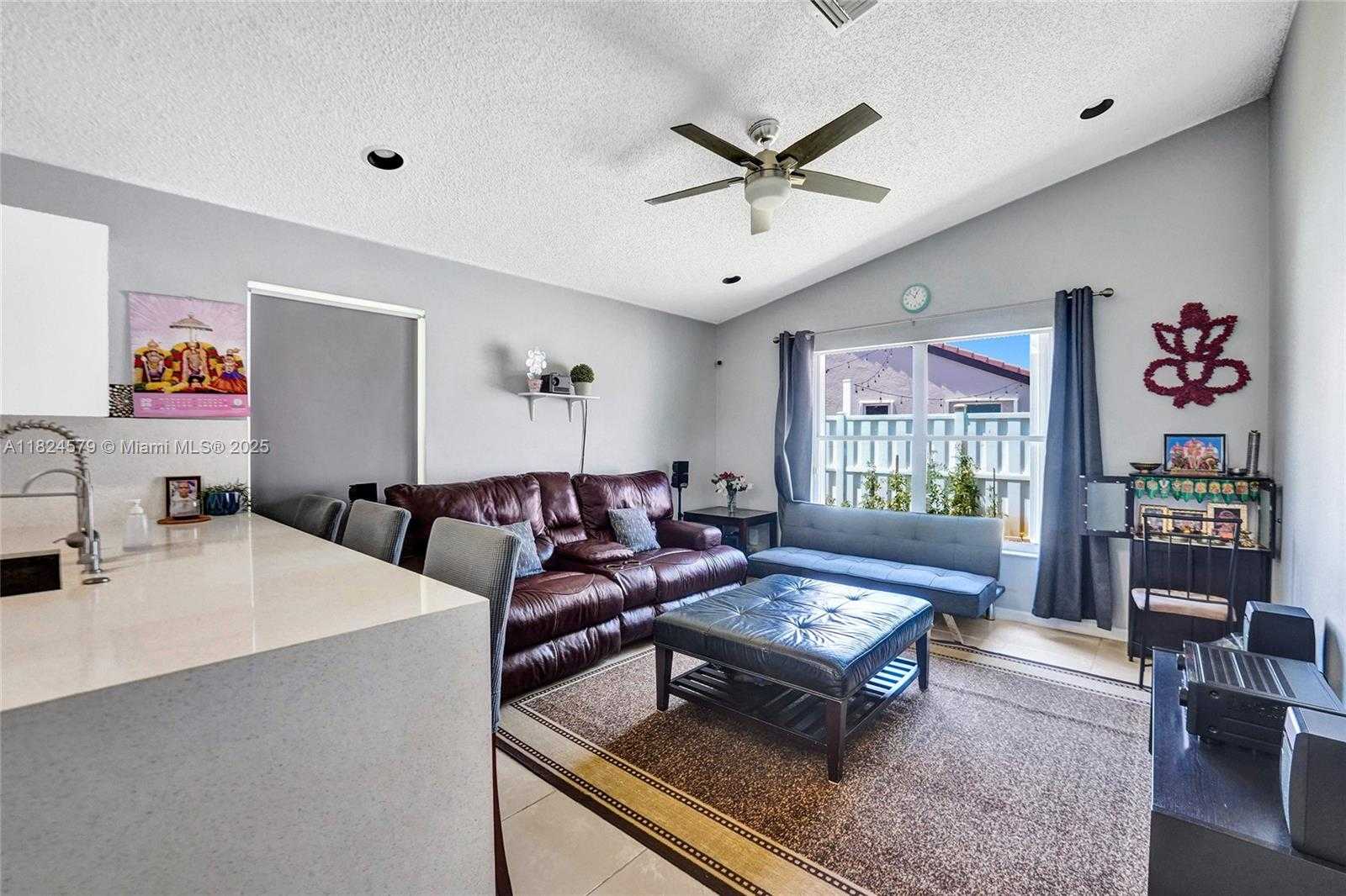 Small Image of 530 SOUTH WEST 182ND WAY, Pembroke Pines Number 20