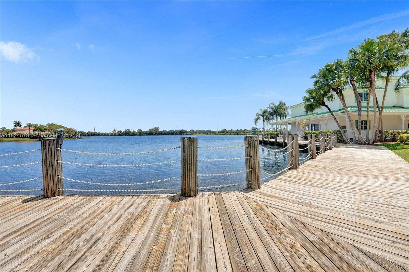 Small Image of 530 SOUTH WEST 182ND WAY, Pembroke Pines Number 27