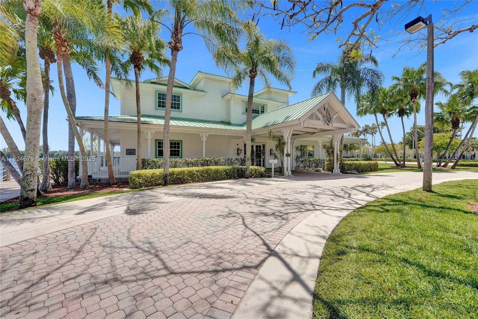 Small Image of 530 SOUTH WEST 182ND WAY, Pembroke Pines Number 28