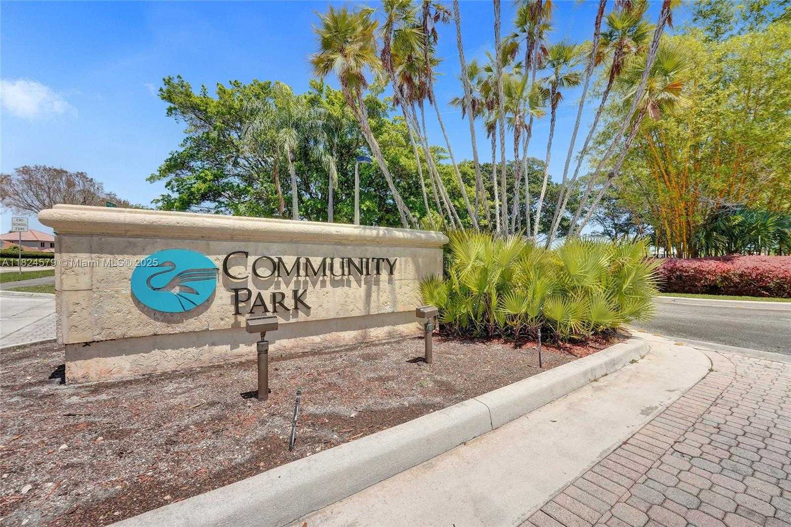 Small Image of 530 SOUTH WEST 182ND WAY, Pembroke Pines Number 30
