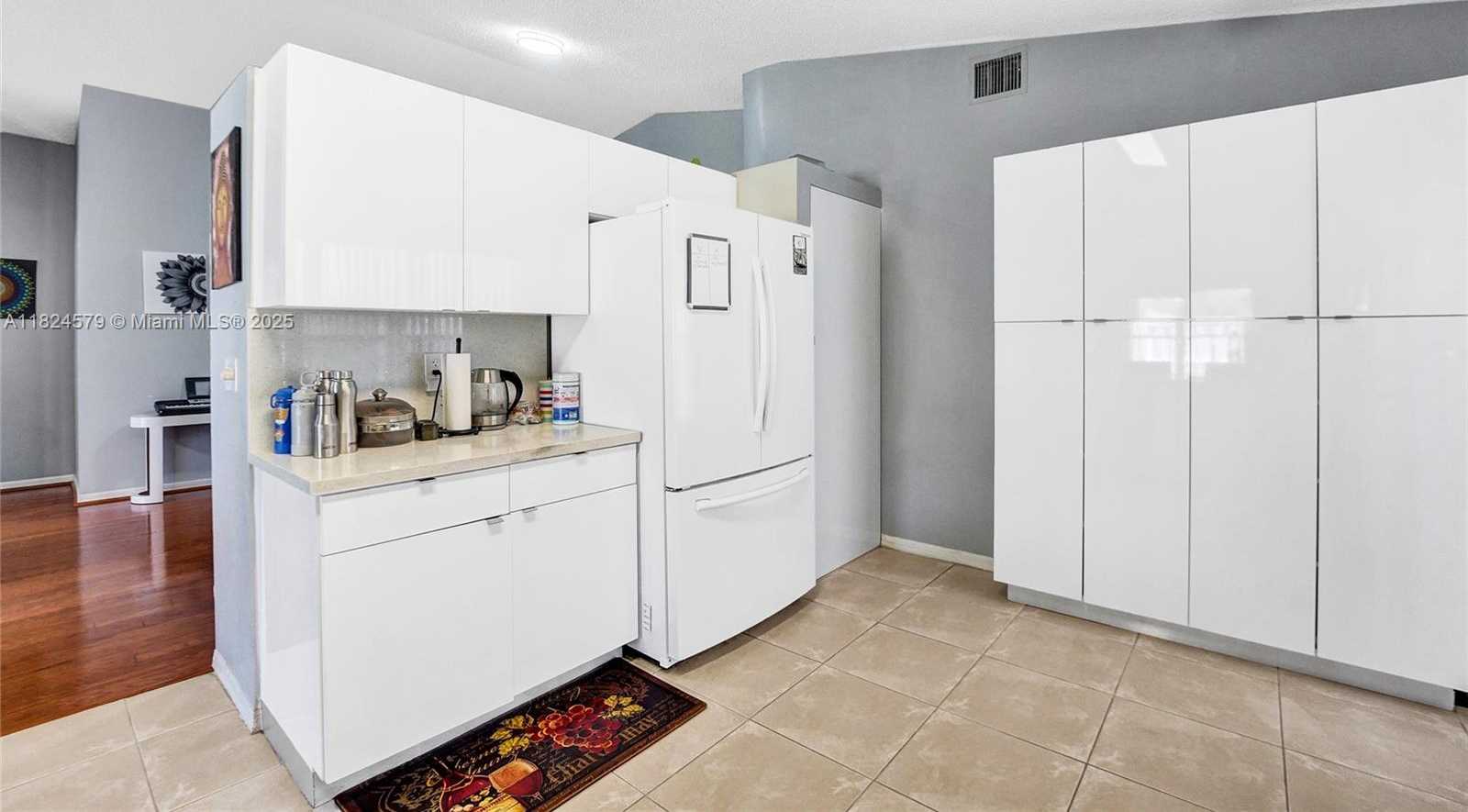Small Image of 530 SOUTH WEST 182ND WAY, Pembroke Pines Number 5