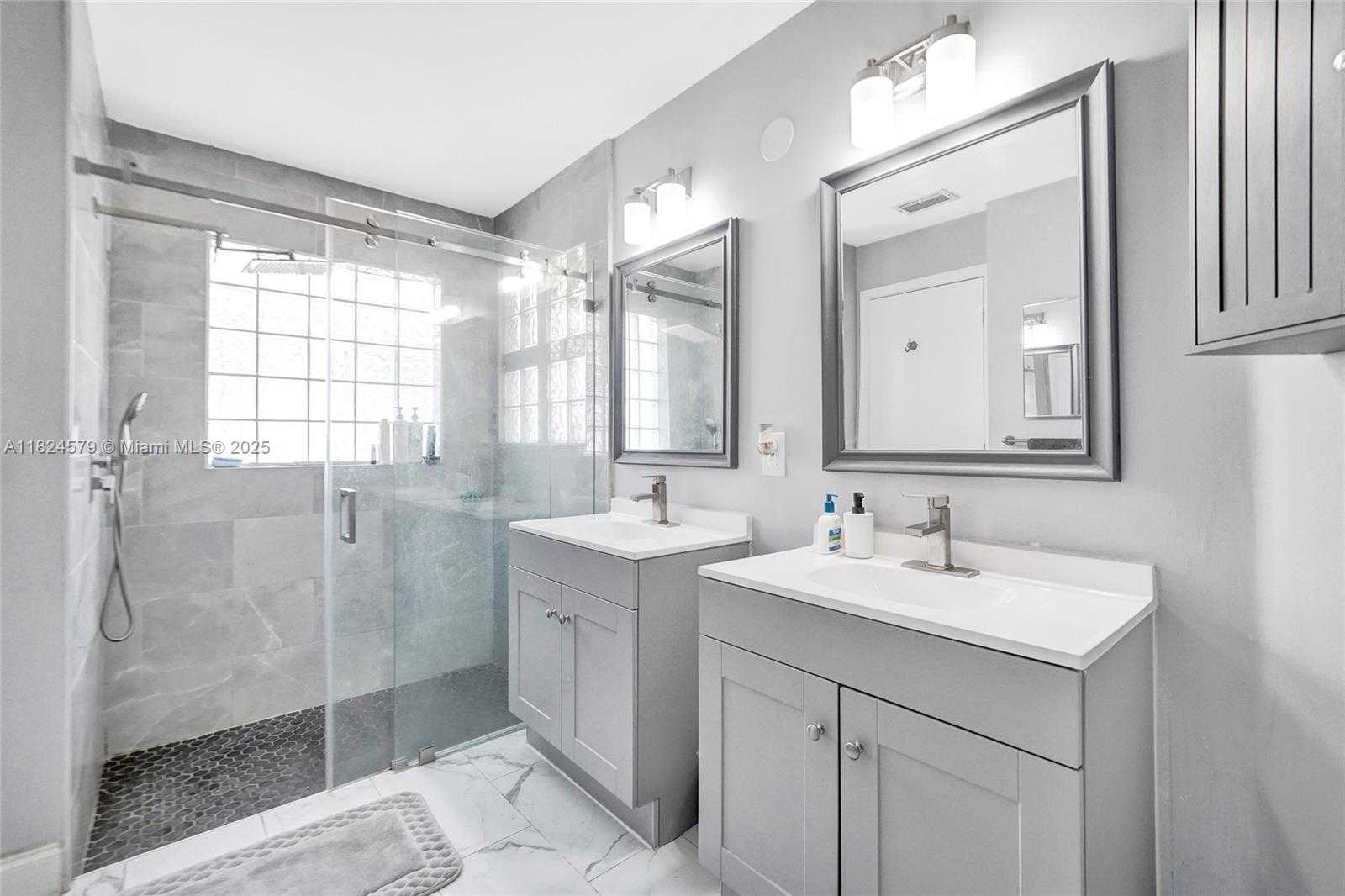 Small Image of 530 SOUTH WEST 182ND WAY, Pembroke Pines Number 7
