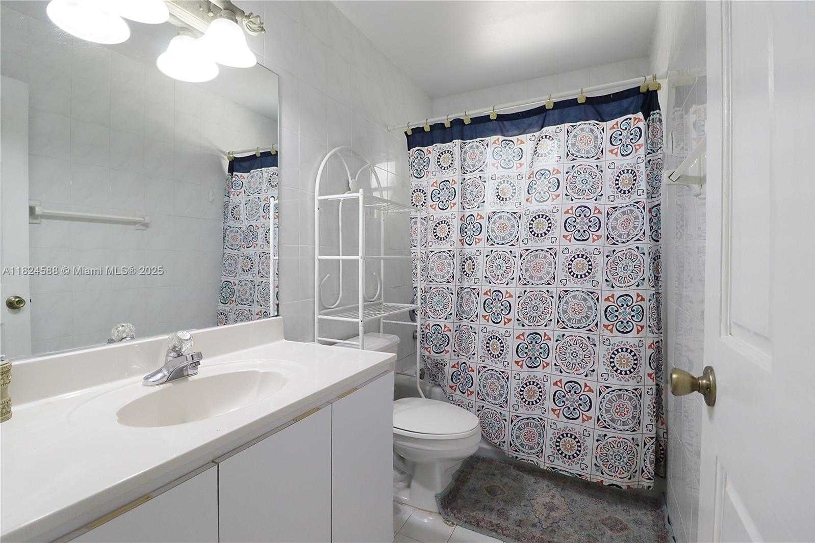 Small Image of 11265 SOUTH WEST 53RD TER, Miami Number 19