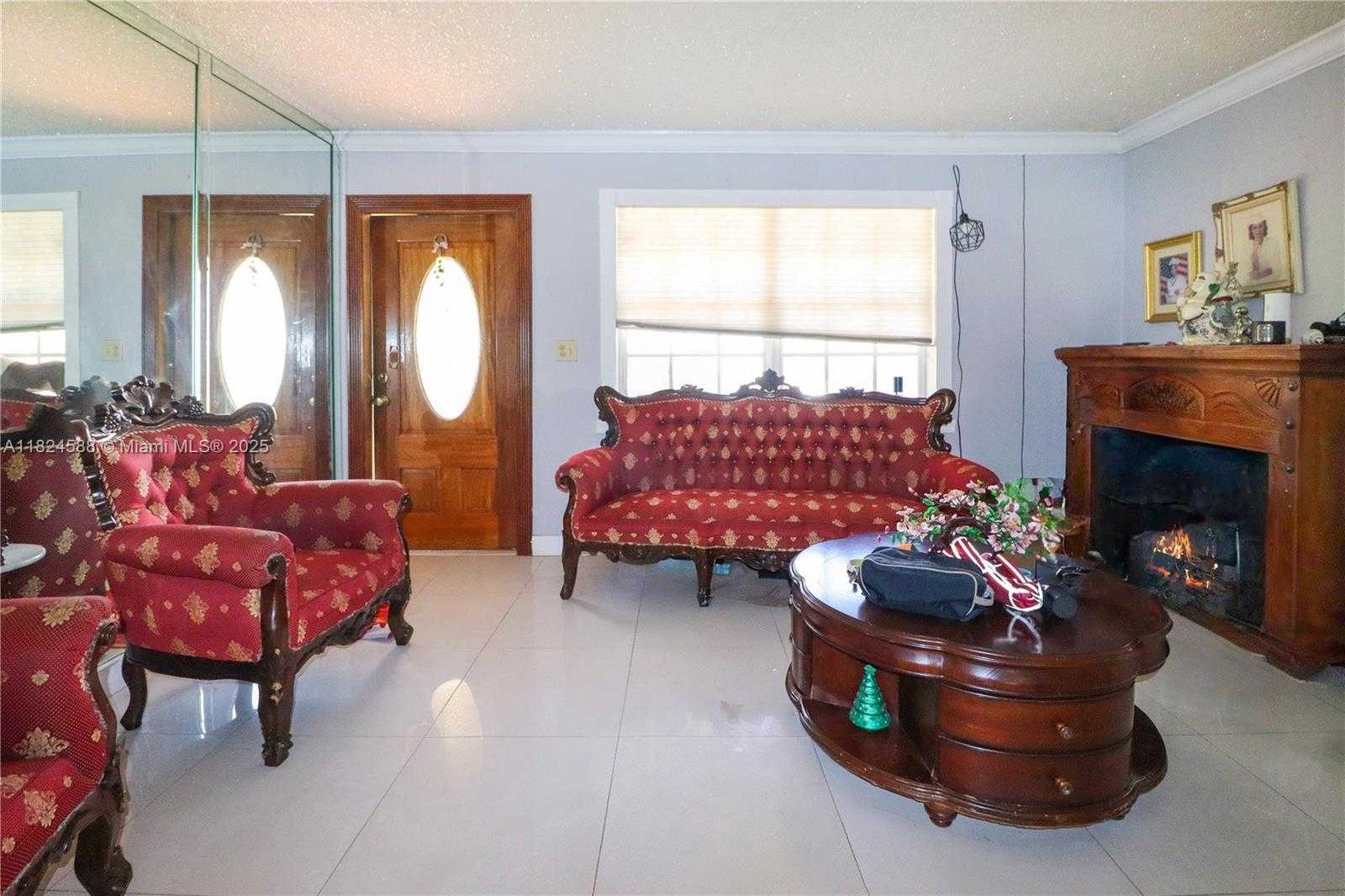 Small Image of 11265 SOUTH WEST 53RD TER, Miami Number 4