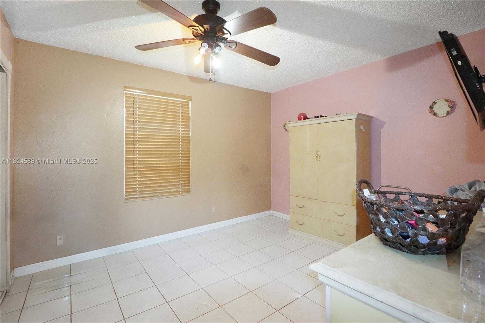 Small Image of 11265 SOUTH WEST 53RD TER, Miami Number 9