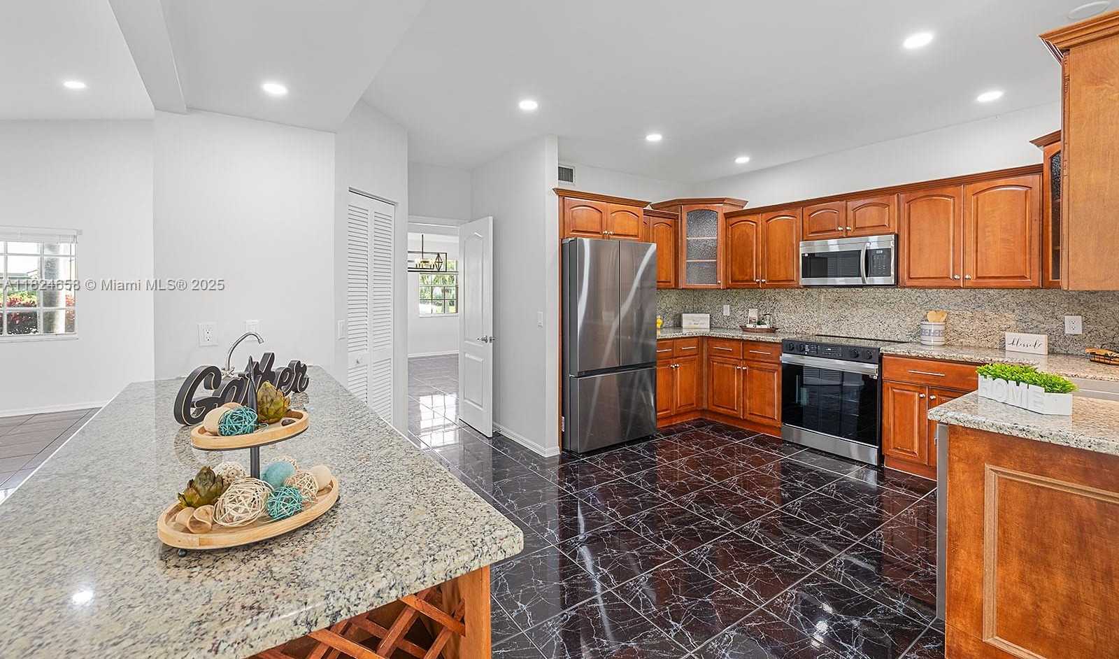 Small Image of 620 NORTH WEST 204TH AVE, Pembroke Pines Number 20