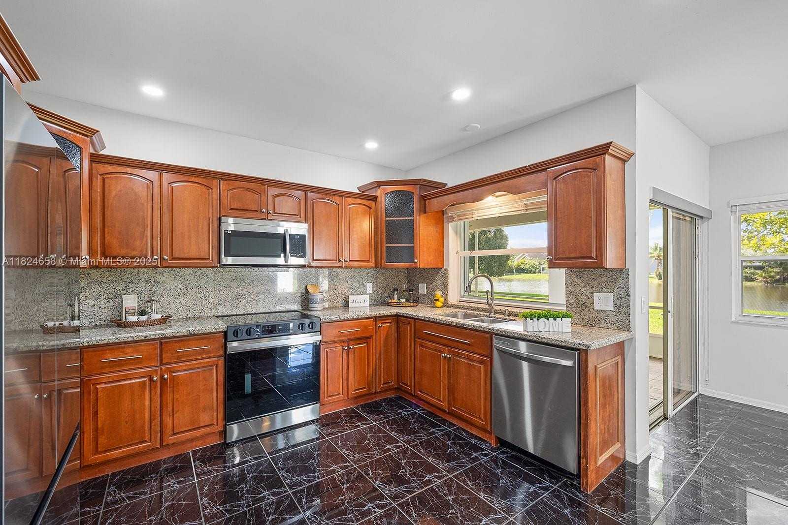 Small Image of 620 NORTH WEST 204TH AVE, Pembroke Pines Number 22