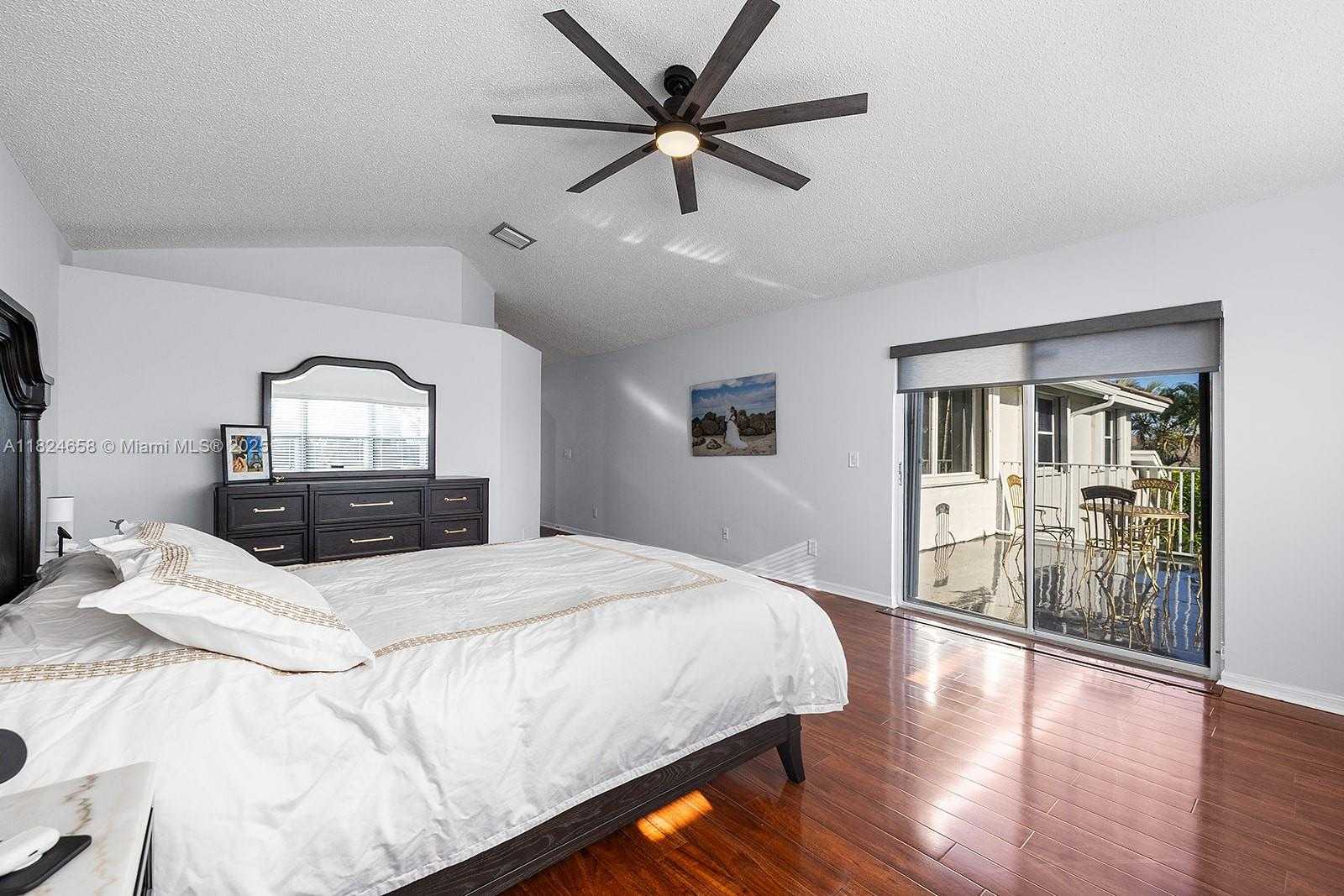 Small Image of 620 NORTH WEST 204TH AVE, Pembroke Pines Number 24