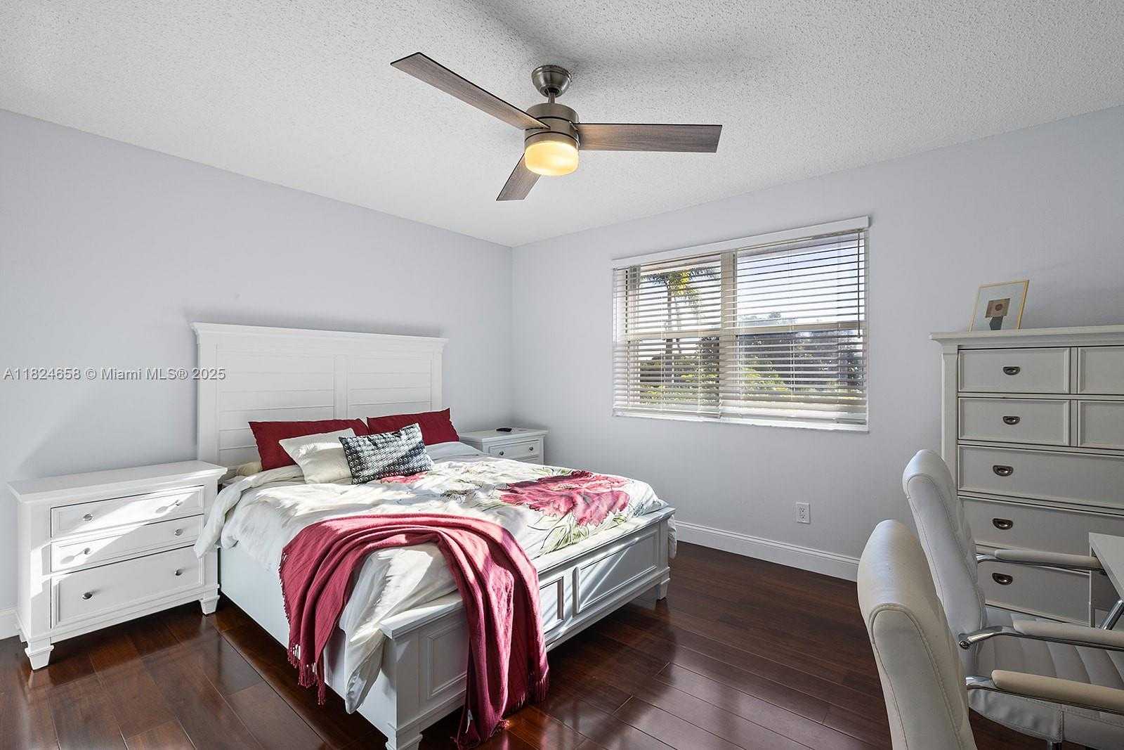 Small Image of 620 NORTH WEST 204TH AVE, Pembroke Pines Number 34