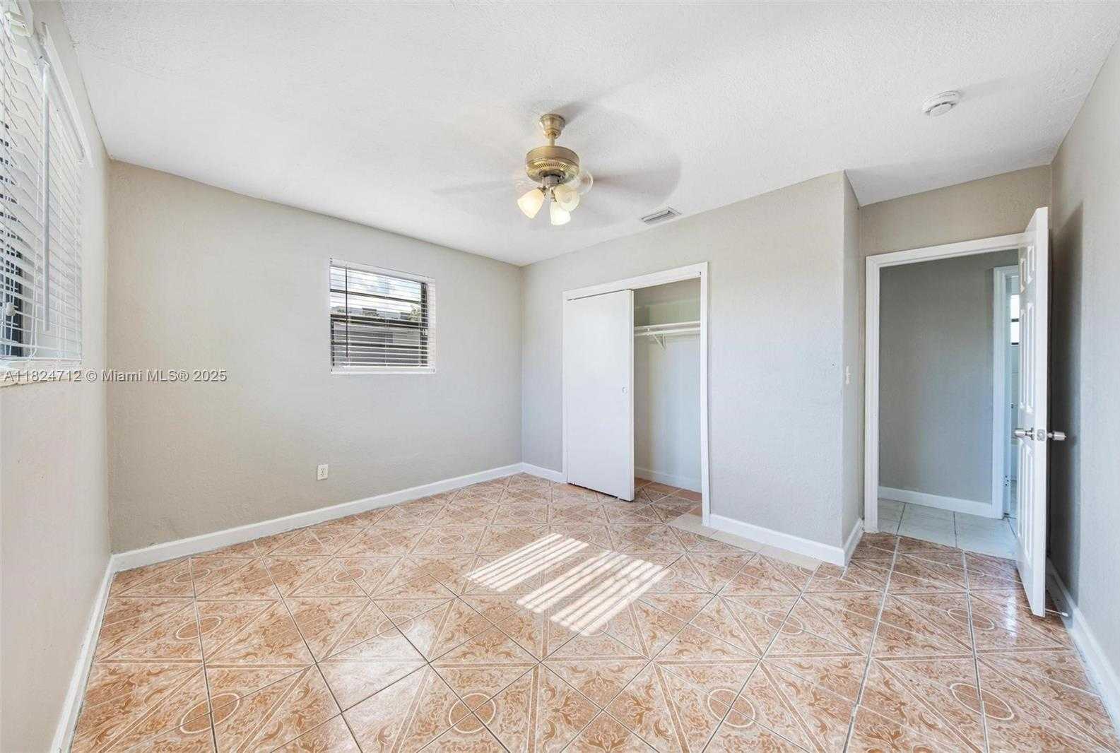 Small Image of 2410 NORTH WEST 170TH TER, Miami Gardens Number 35