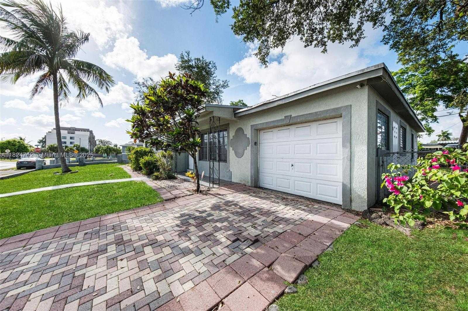 Small Image of 2410 NORTH WEST 170TH TER, Miami Gardens Number 8