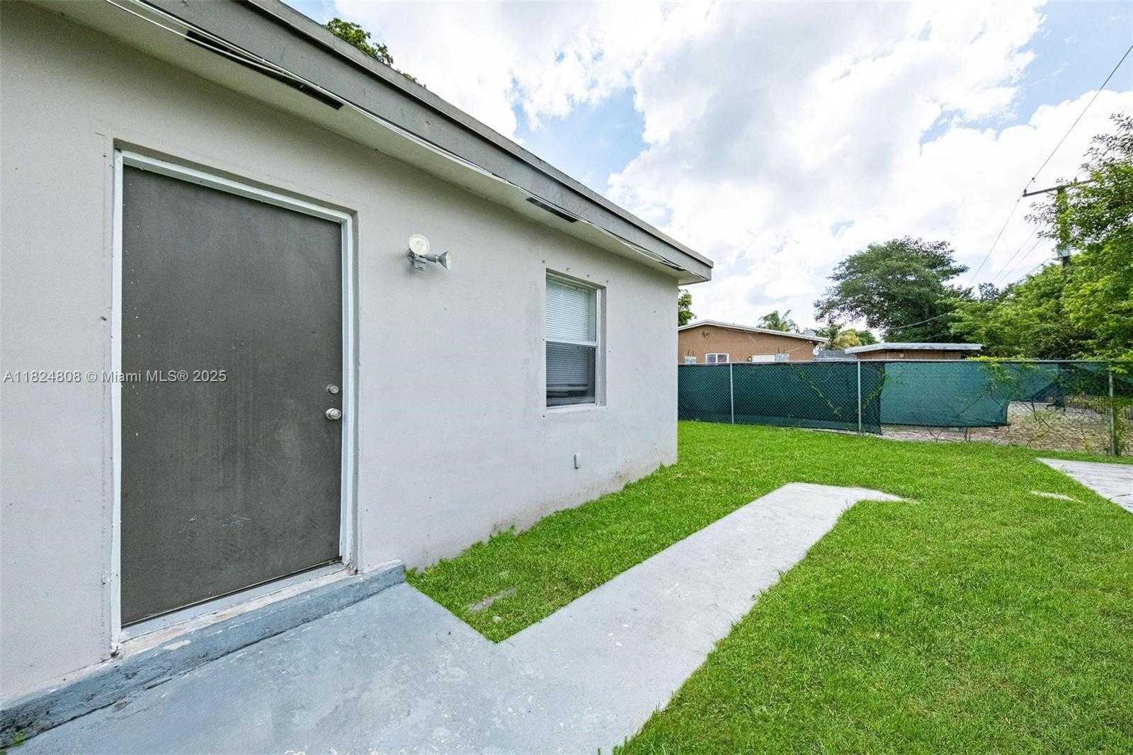 Small Image of 3460 NORTH WEST 1ST ST, Lauderhill Number 35