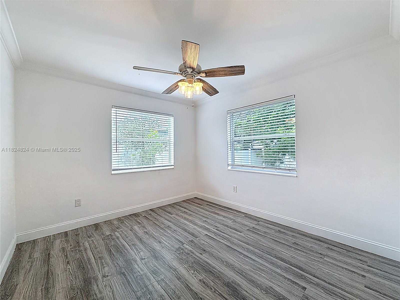 Small Image of 6464 MCCLELLAN ST, Hollywood Number 11