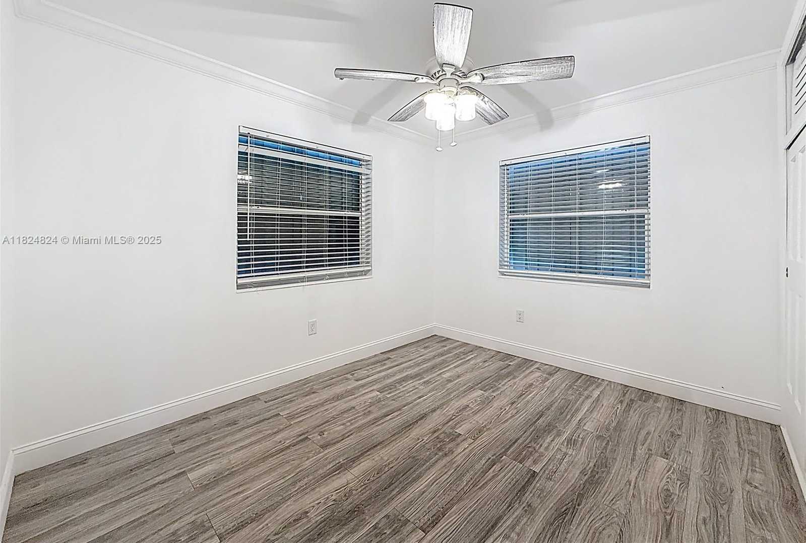 Small Image of 6464 MCCLELLAN ST, Hollywood Number 16