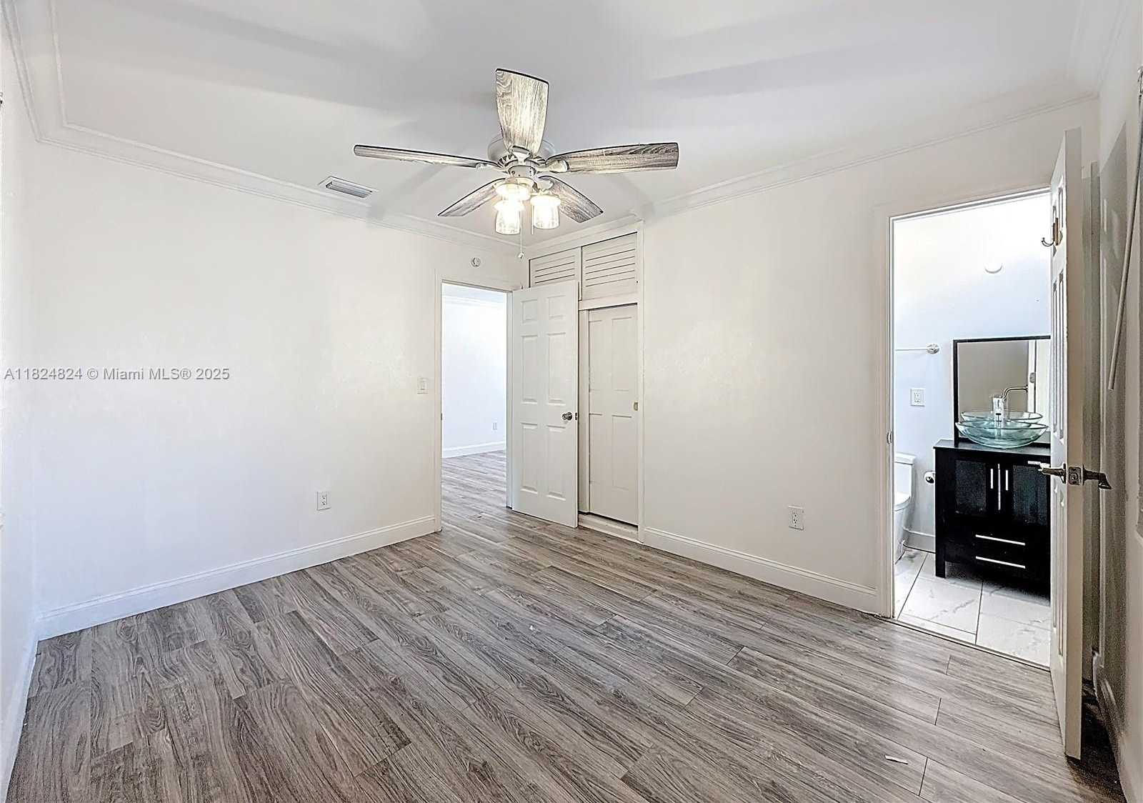 Small Image of 6464 MCCLELLAN ST, Hollywood Number 21
