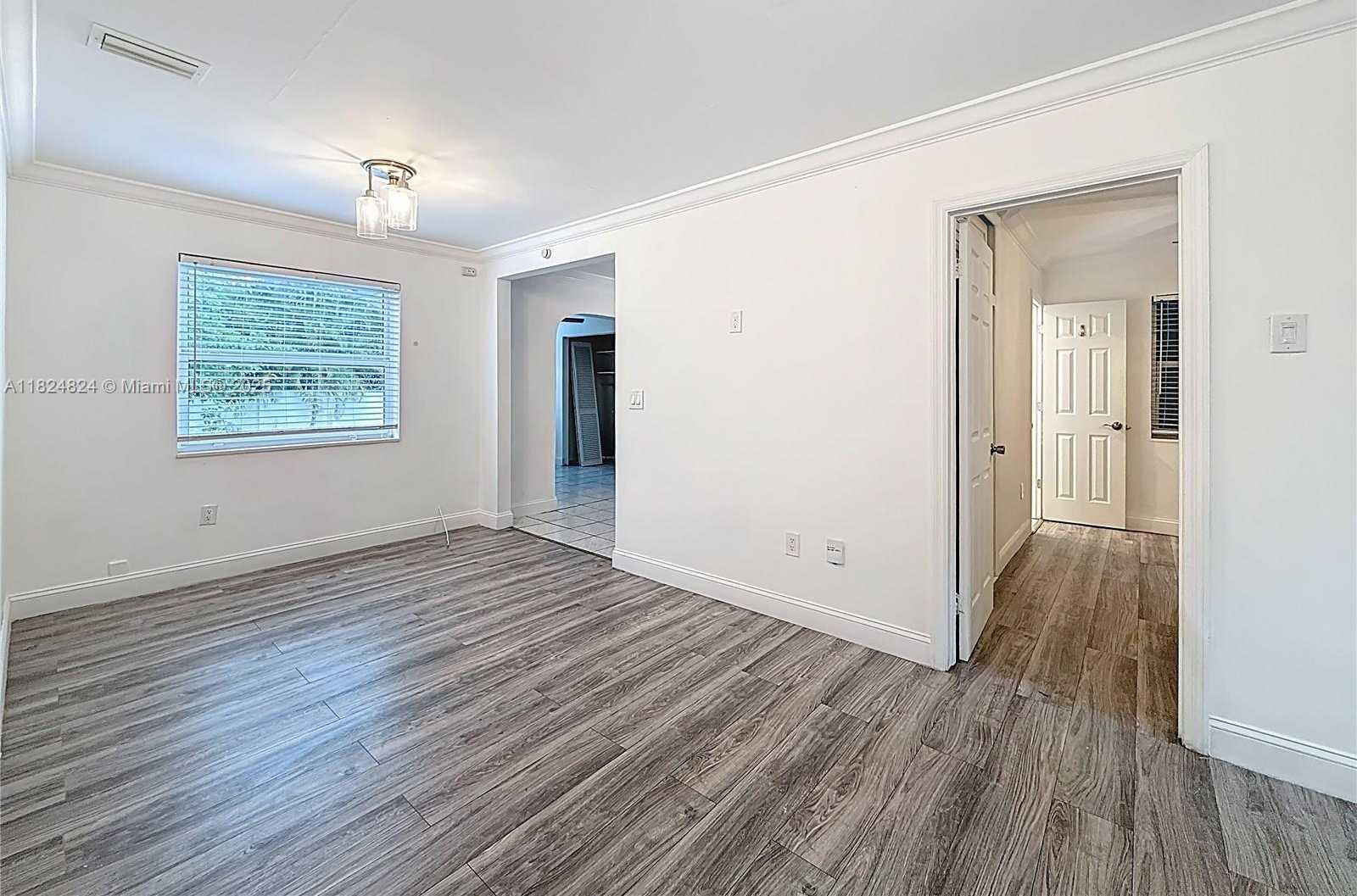 Small Image of 6464 MCCLELLAN ST, Hollywood Number 34