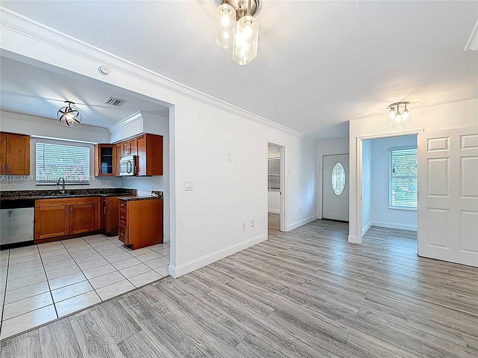 Small Image of 6464 MCCLELLAN ST, Hollywood Number 35