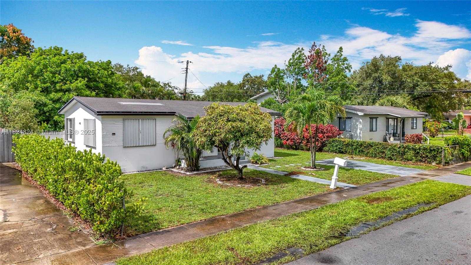 Small Image of 6464 MCCLELLAN ST, Hollywood Number 7