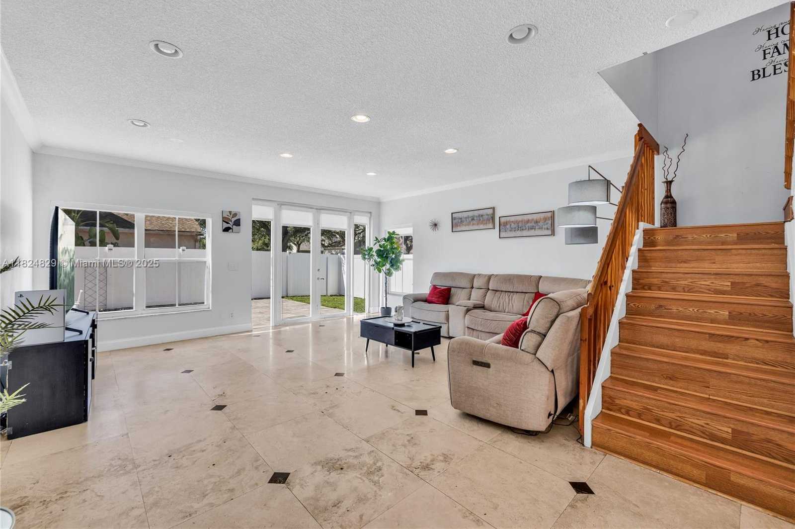 Small Image of 20709 NORTH WEST 1ST ST, Pembroke Pines Number 12