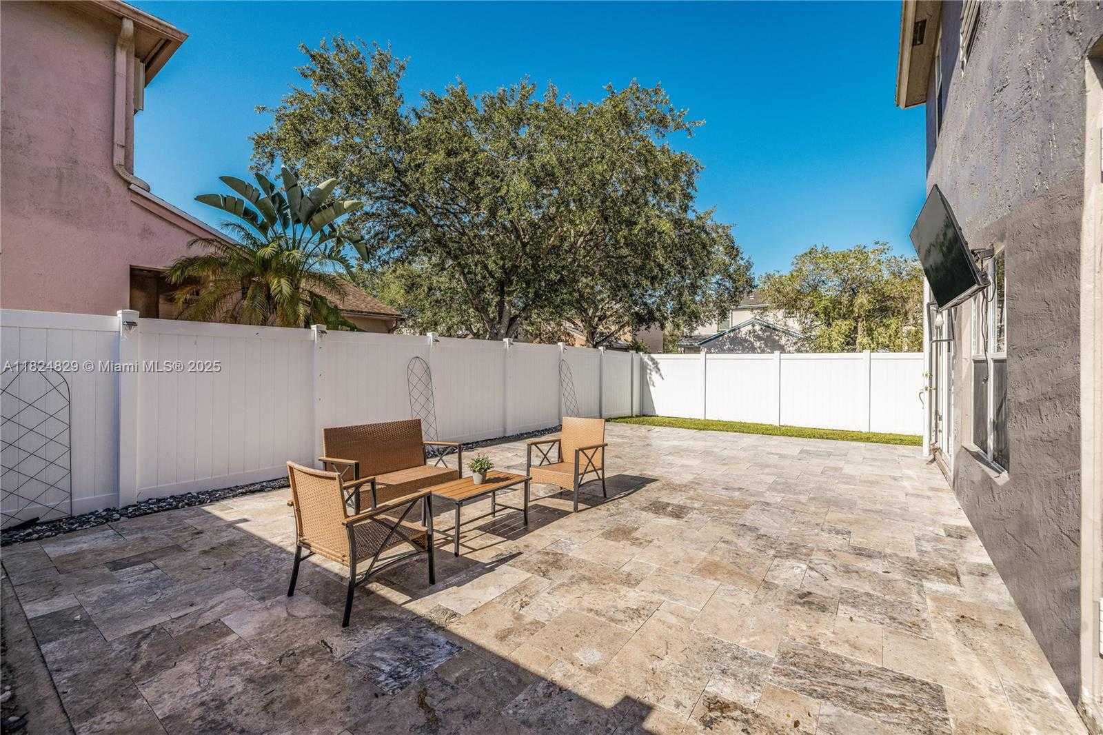 Small Image of 20709 NORTH WEST 1ST ST, Pembroke Pines Number 21